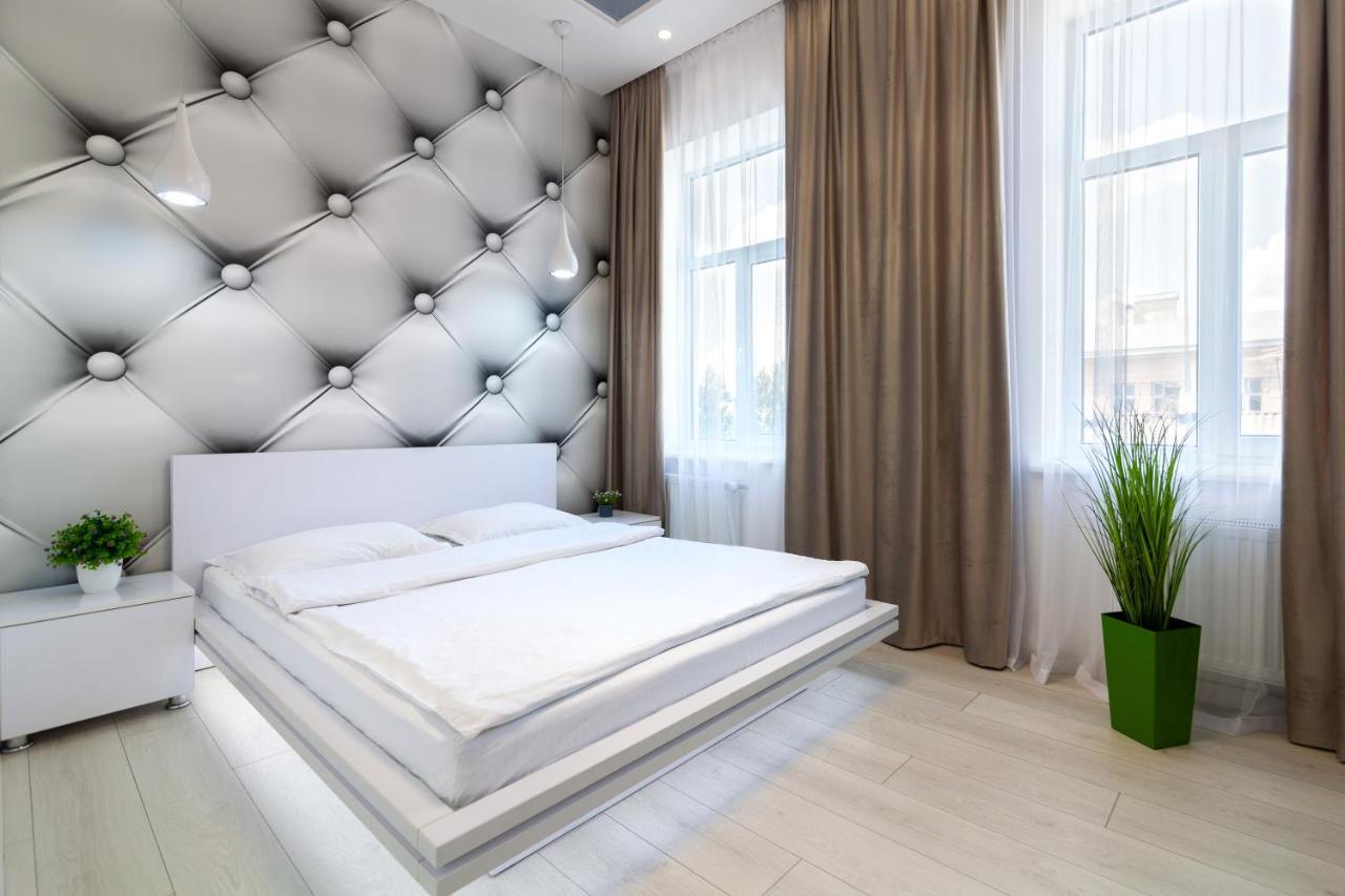 Leogrand Vip Apartments On Pidhirna 3 Lviv Extérieur photo